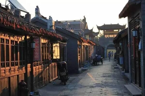时尚男孩救援